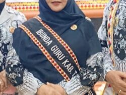 Hj. Siti Mahmudah Saleh, M.Pd., Resmi Dikukuhkan Sebagai Ibunda Guru Kabupaten Tanggamus