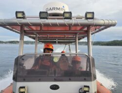 KM. Sepakat Bersama & 2 ABK Dinyatakan Hilang Saat Berlayar Di Nias Selatan.