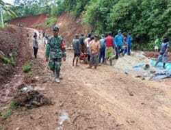 Warga Pekon Sinarjawa Melaksanakan Budaya Kerja Bupatinya