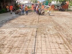Proyek Pembangunan Emplasemen Lapangan Voli Outdoor SDN Kemiri 2 Berjalan Lancar