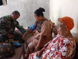Satgas TMMD 125 Kodim 1422/Maros Berikan Layanan Kesehatan Kepada Anggota Satgas dan Masyarakat .
